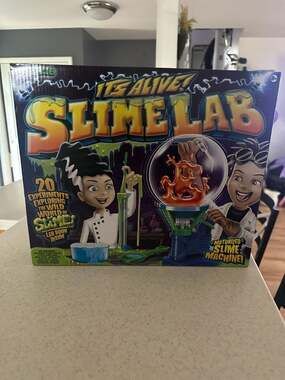 SmartLab Toys It's Alive! Slime Lab